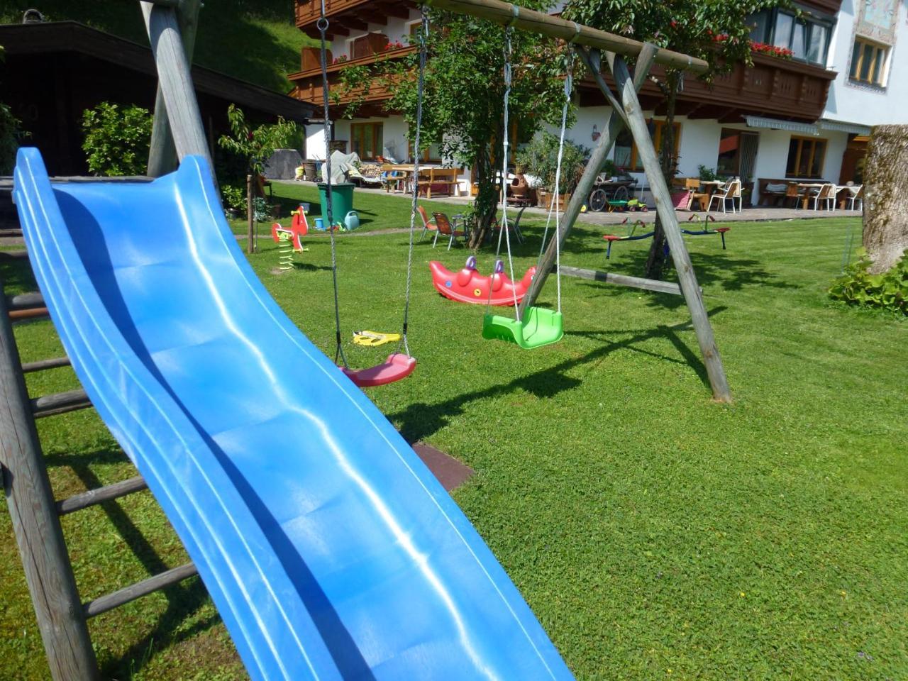 Pension Gieringer Kössen Buitenkant foto